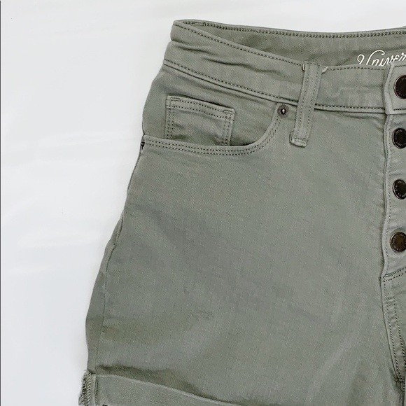 Universal Thread High Rise Button Fly shorts - Picture 2 of 7